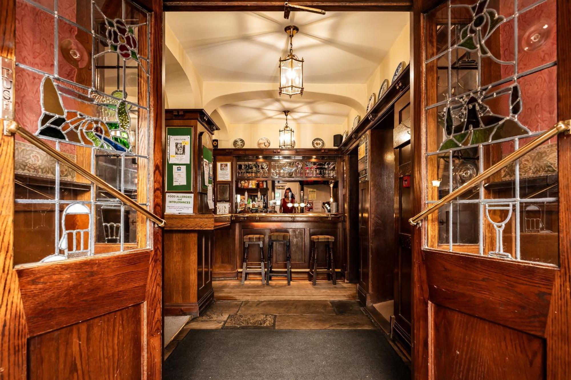 Royal Oak Hotel, جارستانغ المظهر الخارجي الصورة